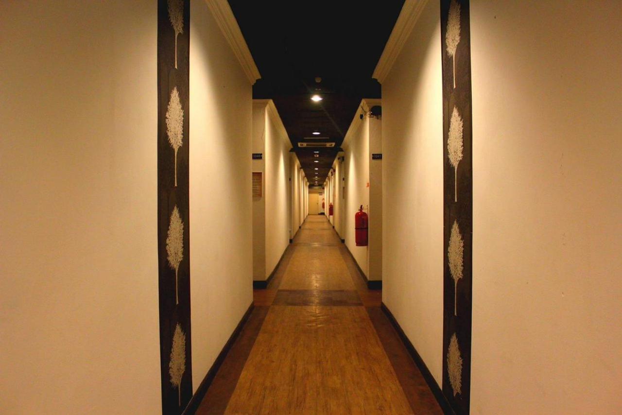Switz Paradise Hotel - 5 Minute Walk To Centre Point And 10 Minute Walk To Waterfront- Kota Kinabalu Extérieur photo