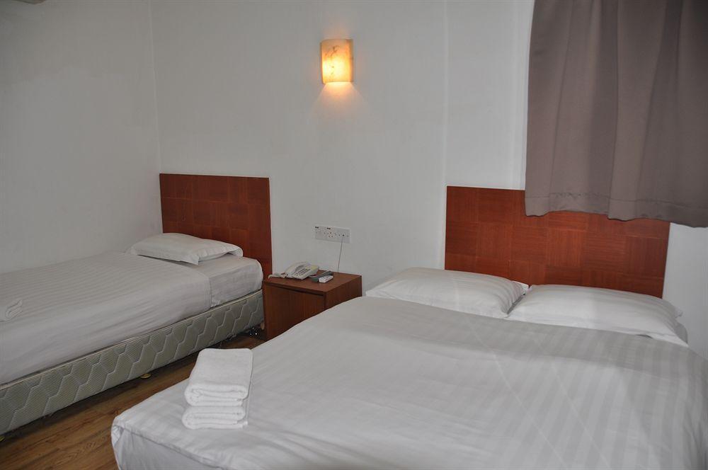 Switz Paradise Hotel - 5 Minute Walk To Centre Point And 10 Minute Walk To Waterfront- Kota Kinabalu Extérieur photo